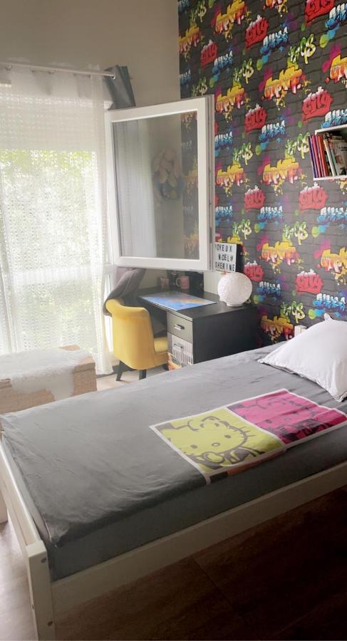 Chambre Avec Salle De Bain Privee Valenton Bagian luar foto
