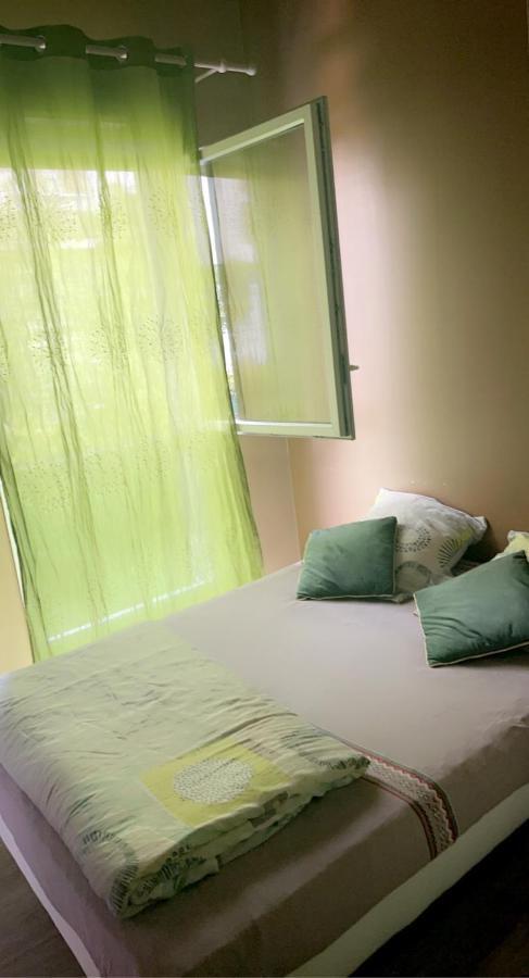 Chambre Avec Salle De Bain Privee Valenton Bagian luar foto